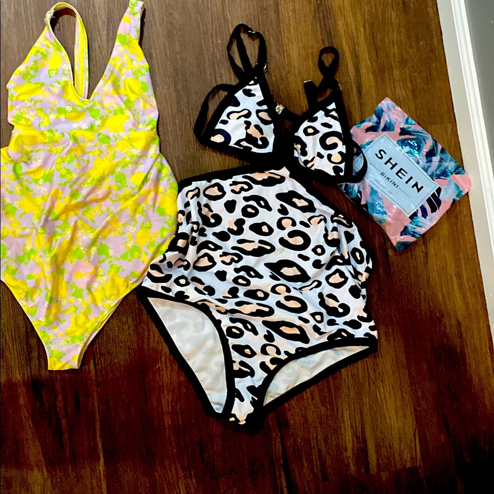 Two maternity swim suit bundle